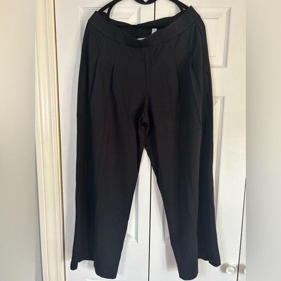 Isaac Mizrahi Pants - Isaac Mizrahi Black Wide Leg Pants